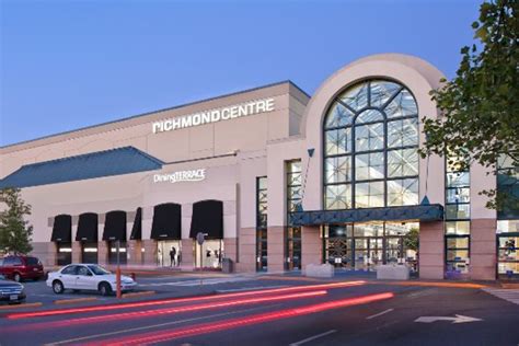 CF Richmond Centre Stores 